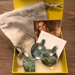 Kendra Scott - Earring and Necklace Set